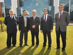 Başkan Kocaoğlu Gediz, Şifa Ve İzmir Üniversitelerini Ziyaret Etti