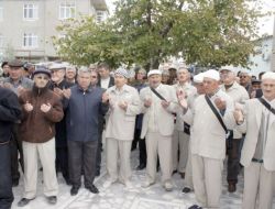 Ezineli Hacı Adayları Uğurlandı