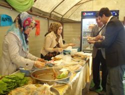 Cizre’de Fakir Öğrenciler Yararına Düzenlenen Kermes İlgi Gördü