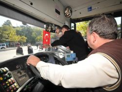 Teröre İzmir’den Bayraklı Tepki