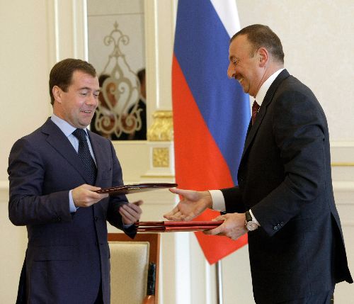 Rusya Azerbaycan'la doğalgaz anlaşması imzaladı!