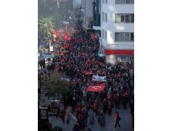 "Öcalan'ın İdam Edilmesini İstiyoruz"