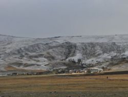 Patnos'ta Yılın İlk Kar Yağışı