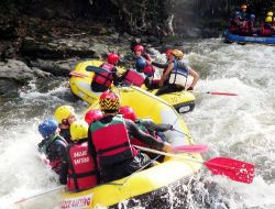 Ereğli Yıldırım Koleji'nden Velilere Rafting Programı