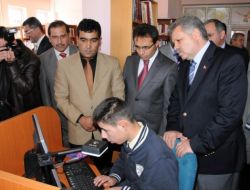 Vali Kahraman: En Büyük Engel İnsanların Bakış Açısında