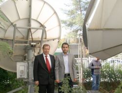 Ptt Binası Önündeki Dev Uydu Antenleri Söküldü