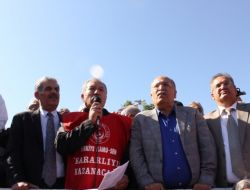 Adana'da Binlerce Kişi Sokakta Terörü Lanetledi