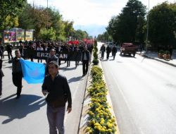 Erzincanlılar Terörü Lanetledi, Askere Gitmek İçin Dilekçe Verdi