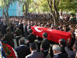 Gaziantepli Şehidin Cenazesinde Vatandaşlar Teröre Lanet Okudu