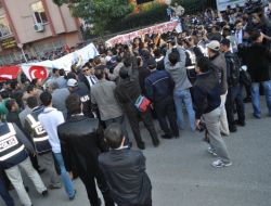 Ülkü Ocaklarının Protestosuna Polis Müdahale Etti