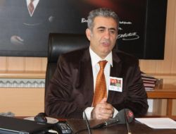 Fırat Üniversitesi'nden, Dev Pankartla 'Sükunet Ve Birliktelik' Çağrısı