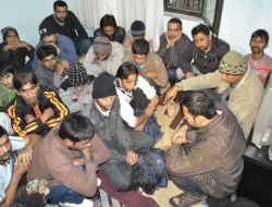 Fatih'te 30 Metrekarelik Evde 24 Göçmen Yakalandı