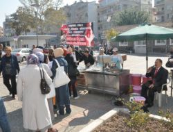 İzmirli Minibüsçüler Şehitler İçin Lokma Döktürdü