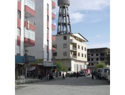 Iğdır'da Sarsıntı Vatandaşı Sokağa Döktü