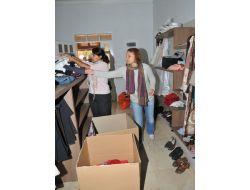 İzmir Güzelbahçeliler Depremzedeler İçin Seferber Oldu