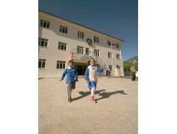 Selin Vurduğu Haskızılören Köyünde Okul Eğitime, Camii De İbadete Açıldı