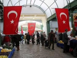 Burhaniyeli Pazarcılar Şehitleri Unutmadı