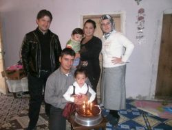 Zehra Öğretmen, İlk Görev Yeri Erçiş'de Depremde Hayatını Kaybetti