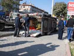KONYA’DA AMBULANS DEVRİLDİ