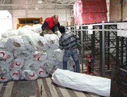 Erzincan'dan Van’a Yardımlar Sürüyor