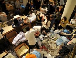 Twitter ve Facebook'ta Organize Oldular