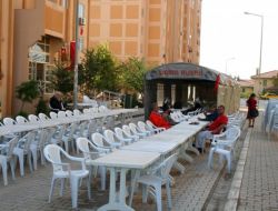 Şehitt Eşi Van'daki Depremzedeler İçin Yardım Kampanyası Başlattı