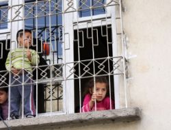 İşsiz Koca, Eşini 12 Yerinden Bıçaklayarak Öldürdü