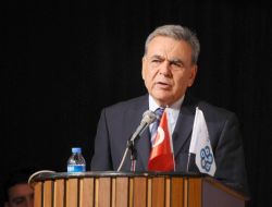 Deprem Yardımları 'İzmir Bizim, Van Bizim' Kampanyasıyla Toplanacak