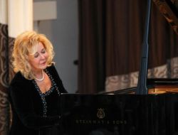 Gülsin Onay Astana’da Konser Verdi