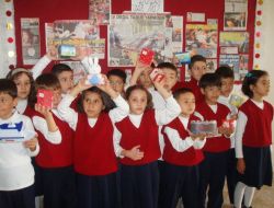 Bayram Harçlıklarını Depremzedelere Gönderiyorlar