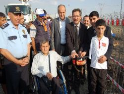 Kahramanmaraş'ta Engelliler İçin Yaptırılacak Yarı Olimpik Yüzme Havuzunun Temeli Atıldı
