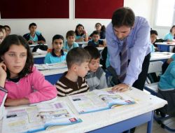 Yıldırımhan Depremzede Öğrencilere Kucak Açtı