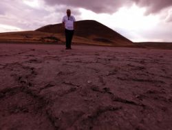 Meke ‘çamur Göl’ Oldu