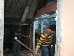 Kozlu'da Kentsel Dönüşüm İçin Yıkım