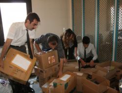 Tüik Çalışanlarından Deprem Bölgesine Yardım