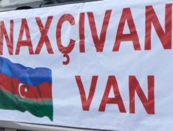 Nahçıvan'dan 4 Tır Deprem Yardımı Yola Çıktı