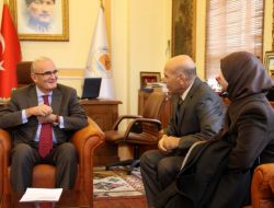 Cezayirli Öğrencilerden Başkan Yılmaz’a Ziyaret