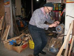 Görele'de, Kurban Bayramı Öncesi Bıçaklar Bileniyor