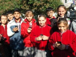 Manisalı Öğrenciler Depremzedelere Kısa Mesajla Destek Verdi