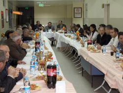 Emekli Olan Ve Tayini Çıkan Öğretmenler Veda Yemeğinde Buluştu