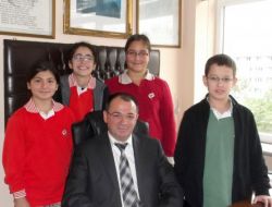 Bademli İlköğretim Okulu Öğrencilerinden Cumhuriyet Konulu Röportaj