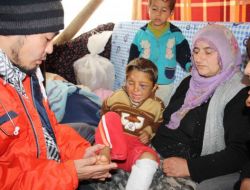 Vefakar Japon Doktorlar Depremzedeleri Yalnız Bırakmadı