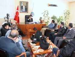 Kars’ta Artık Üst Üste Asfalt Sermek Yok