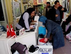 Burhaniye Belediyesi'nden Van’a Yardım Köprüsü Kuruldu