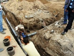 Burhaniye’de Eski Su Hatları Yenileniyor