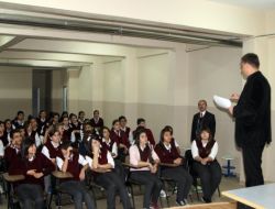 Lise Öğrencilerine Ab Proje Eğitimi Veriliyor