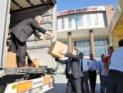 Yüreğir Belediyesi'nden Van'a Bir Tır Dolusu Yardım