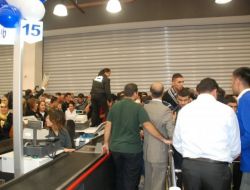 Çetinkaya Mağazası'nın Açılışında İzdiham Yaşandı
