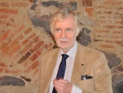 Tuomio: Ab Komisyonu, Büyük Ülkelere Karşı Zayıf Kalıyor