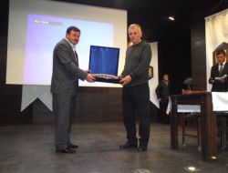 Gediz'de Yapı Malzemeleri Konferansı Düzenlendi